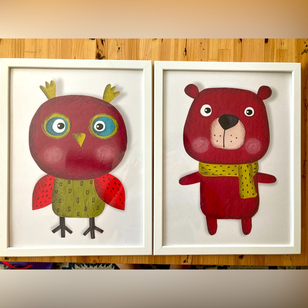 2 pcs kid’s room frames